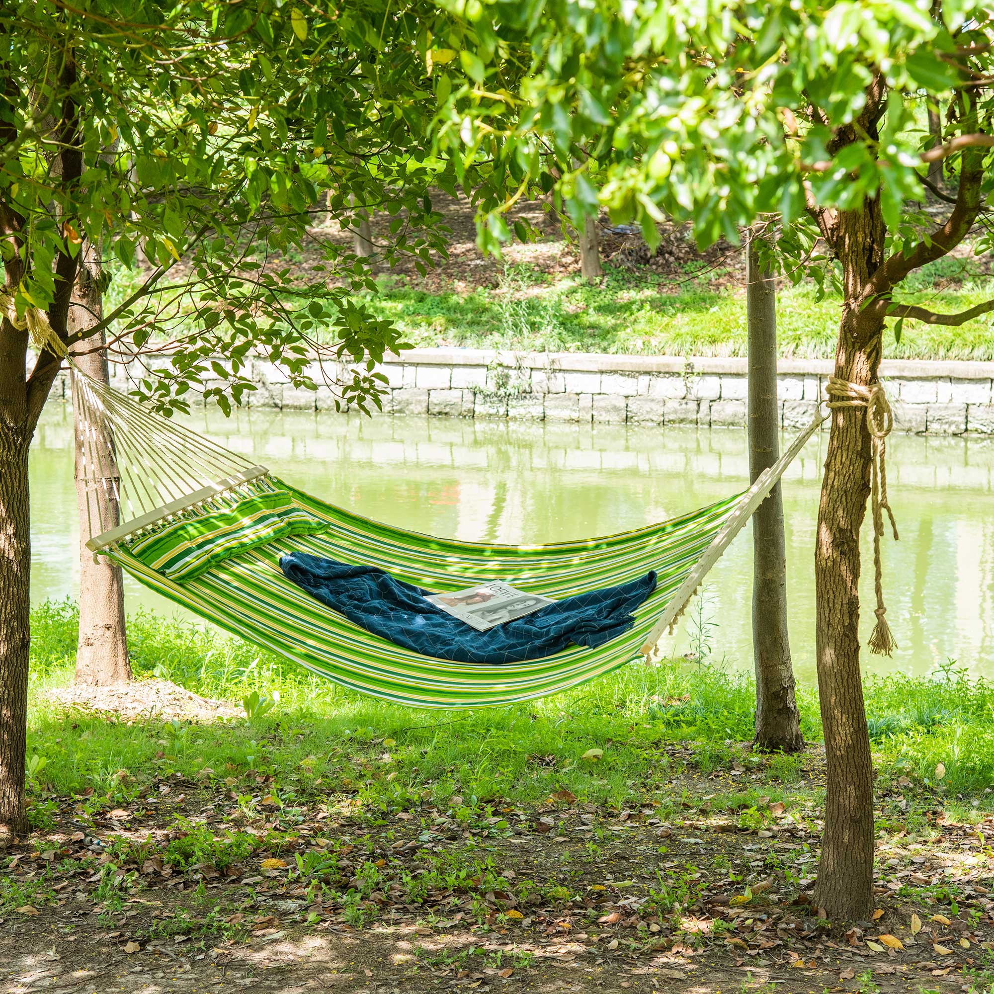 Outsunny Hamaca Colgante de Algodón para Jardín Camping Playa Picnic con Almohadilla 188x140cm con Carga de 180 kg - Imagen 2